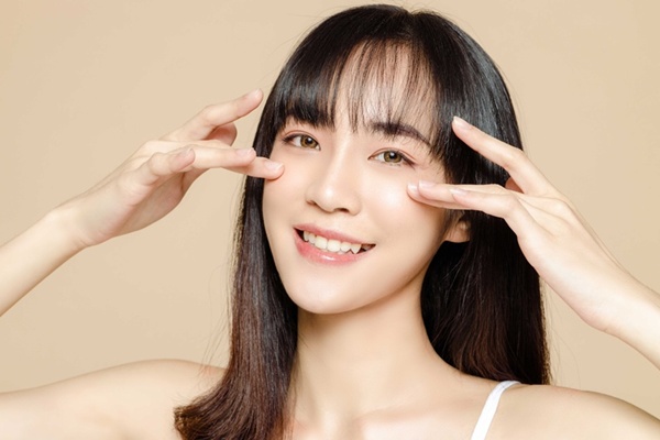 วงการบิวตี้ปรับตัว คนยุคใหม่มองความสวยเปลี่ยนไป เปิดเมกะเทรนด์มาแรง "Skin Longevity" 