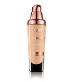 Lucent Magique Light-Infusing Foundation