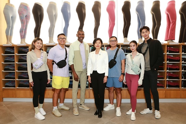 lululemon เปิดร้านแห่งใหม่ในประเทศไทย  เสริมสร้าง และต่อยอดคอมมูนิตี้สุขภาพดีในกรุงเทพฯ  ณ ศูนย์การค้าไอคอนสยาม