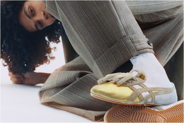 Onitsuka Tiger เปิดตัวรองเท้าคอลลาบอเรชั่นพิเศษกับ VERSACE